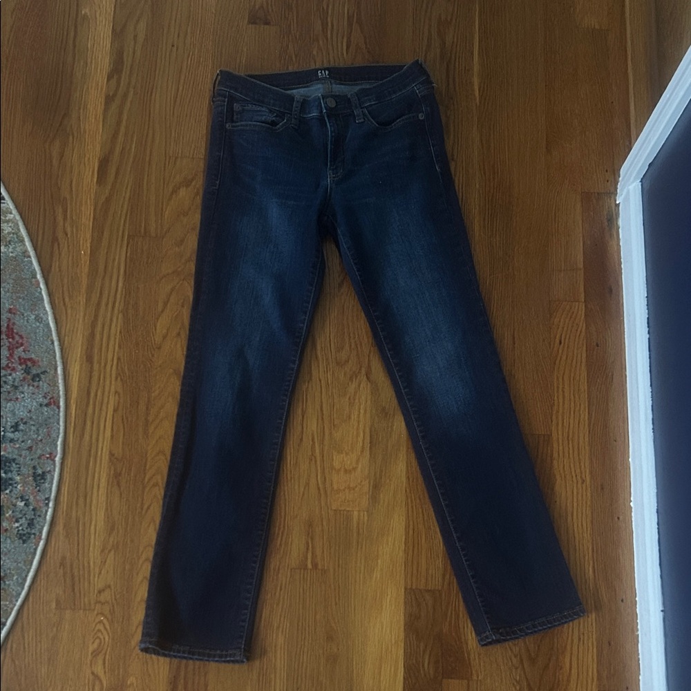 GAP Women's Indigo Straight Leg Jeans